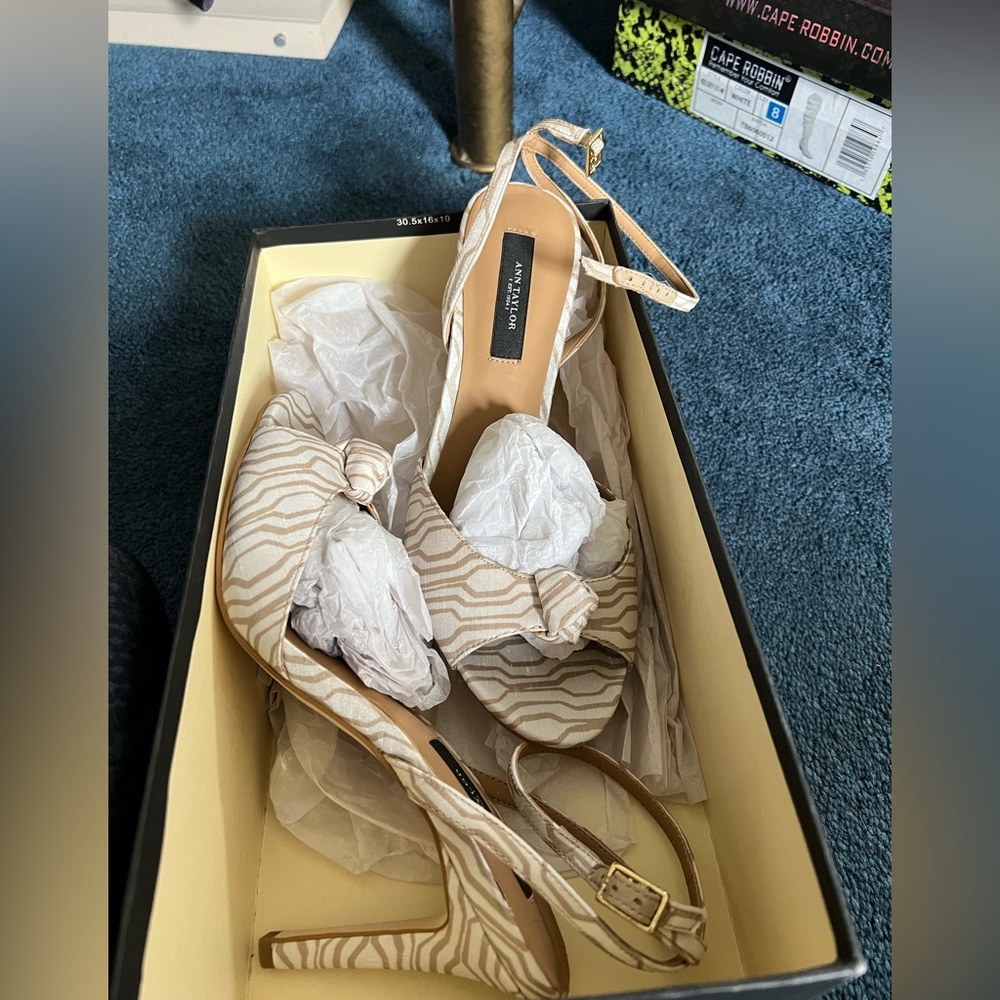 Gemma Peeptoe Slingbacks, 8 Medium, Warm Sesame, Ann Taylor - never worn